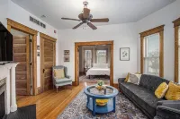 NEW Charming 2nd Floor Victorian Flat in Downtown Kalamazoo
