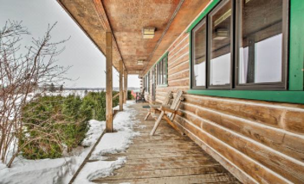 Updated Cabin on 7 Acres - Day Trip to Lake Geneva - Housity