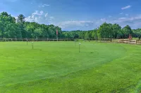 Beautiful Connestee Falls Home w/ Porch in Brevard - parking