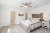 Newly remodeled. Waterfront. 7 min walk from the beach!