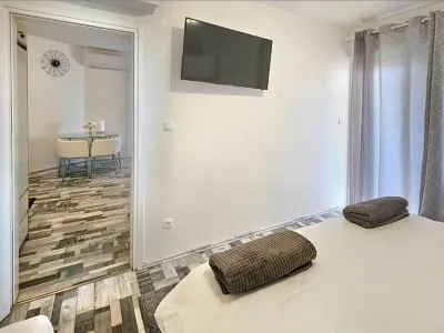 Prskalo Hotels in der Nähe von Luka Krilo