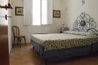 CARLOFORTE SARDEGNA HOLIDAY HOUSE Hotels near San Pietro Island