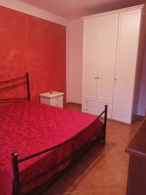 Superb "Tuscan"-style cottage situated on a hill, welcomes families Hotels in Crespina Lorenzana