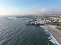 Oceanfront Getaway - Parking - Stunning Views