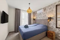 Experience your dream vacation at Villa Jazmyn - Luxury and relaxation in Curaçao! V Hotels in Sint Michiel