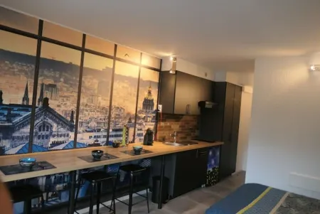 Studio 318 Industriel de 22m² + Parking Sécurisé