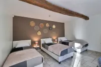 Villa for 21P with pool by the river Hotels in 