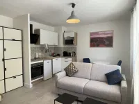 Au Calme et Proche Centre-ville, Studio Rénové Avec Équipements Neufs et Parking Hotels in Gap