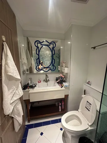 รูปภาพของCozy 1-bedroom apartment with AC, WiFi in enchanting Tambon Na Chom Thian