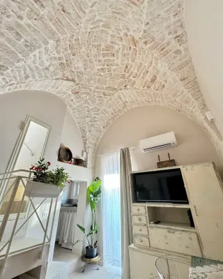 Cozy newly renovated house 500 meters from the historic center