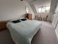 Perfect 4-bedroom house with WiFi in charming Colyton