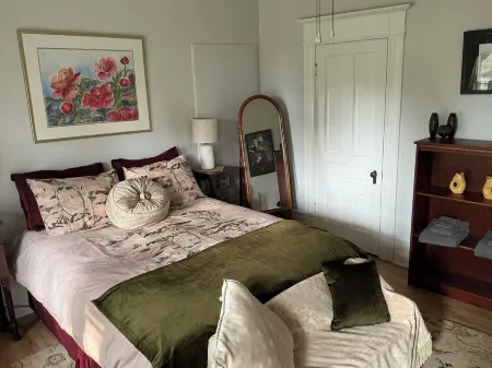 Fully furnished apartment in quiet century home available for short term rental.