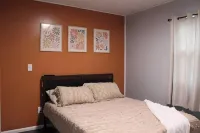 3-bedroom house in enjoyable Springfield with AC, WiFi. Relax and unwind