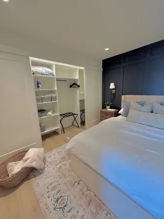 Seaside Haven Oceanfront Suite - Private Hot Tub