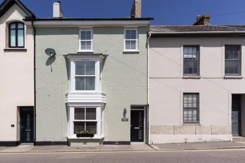 Stunning Flat St Just Near Lands End Coastal Walking & Nature watching Cornwall Hotels in St Just