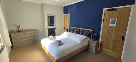 Cosy home in Otley, Yorkshire. Close to the Dales, Harrogate and Leeds. Отели рядом с достопримечательностью «The Fleece»