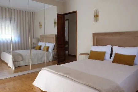 Villa Baltazar Отели рядом с достопримечательностью «Praça da Republica»