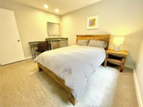 BRAND NEW Modern Mountain 4 bed 3 bath on Bus Line close to Vail & Beaver Creek!