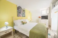 Beachfront house 2 steps from Gallipoli Hotels in Taviano