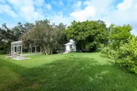 PARSONS HIDEAWAY CLOSE TO EVERYTHING IN TAMPA