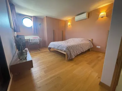 Superb contemporary house Secured swimming pool between Aix and Marseille Prison Island Marseille附近的飯店