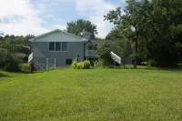 Charming 4-Bedroom Retreat Near UNC