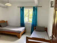 Charming 3 bedroom villa with WiFi and AC in La Gaulette Sea and mountain view