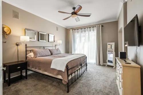 Charming 3-bedroom furnished, home with WiFi, AC in Spanish Hills Camarillo