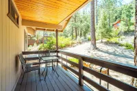 Charming Cabin Getaway Pine Mountain Club