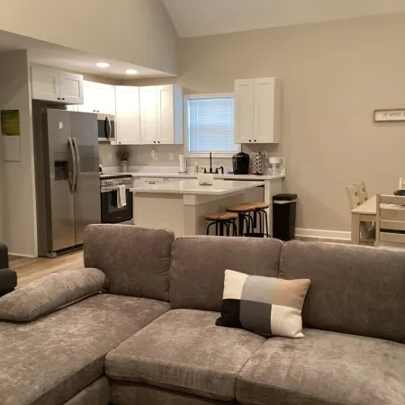 Brand new beautiful, quiet, and spacious 3-bedroom house next to Pickwick Lake