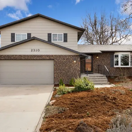 West Greeley 5 bed/4 bath tastefully furnished and recently updated.