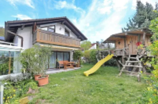 Natural idyll at the foot of the Hemsberg - ideal starting point for nature lovers 本斯海姆酒店