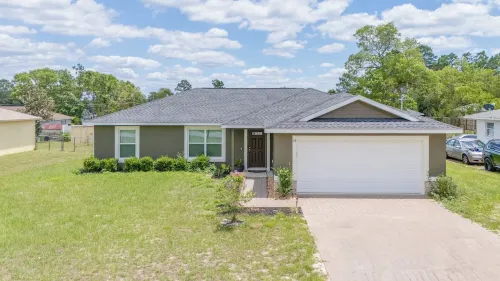 Charming Cozy  3-bedroom house with WiFi, fitness room in lovely Ocala Hotels in Silver Springs Shores