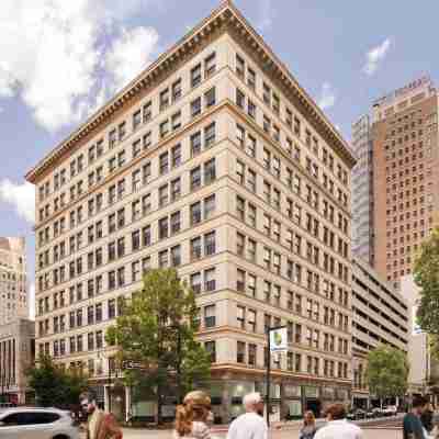 Studio 613 at The Frank Hotel Exterior
