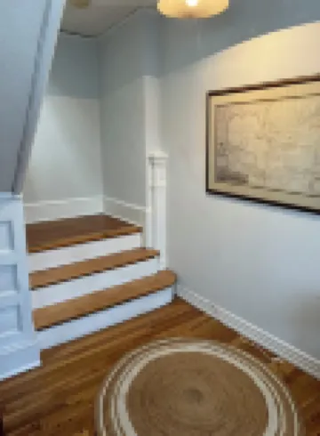 Magnolia Wind elegant 3 BR 1BA loft apartment park for free and walk downtown