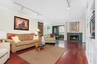 3-bedroom condo in marvelous Del Mar with fitness room