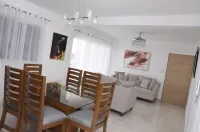 Lovely Cozy Unit in La Vega, RD, Gated community and Parking, Centrally located Hotel a La Vega