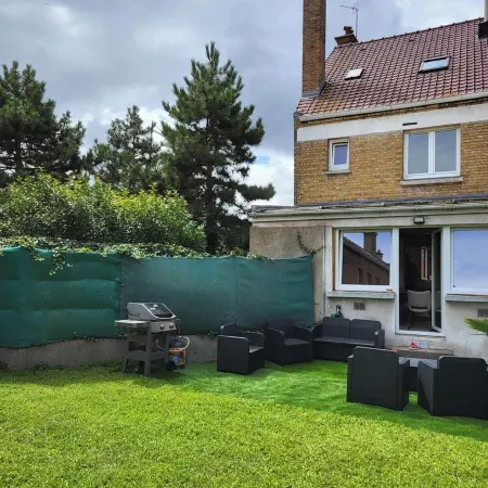 Detached house downtown