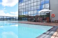 Trade Hotel