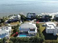 Sullivan's Island Retreat: Spacious 6BR Beach House with Ocean Views