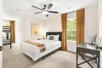 Poker Table | Ideal Location | Golf Groups & Kids Hotels in Pinehurst