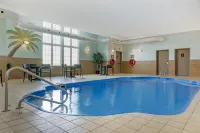 Best Western Plus Woodstock Hotel  Conference Centre - piscina