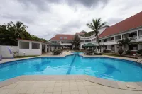 The Safiya Hotel Hotels near Golden Sand Resort
