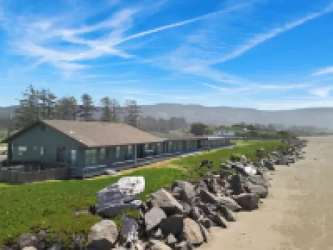 Crescent Beach Motel Hotels in Del Norte County
