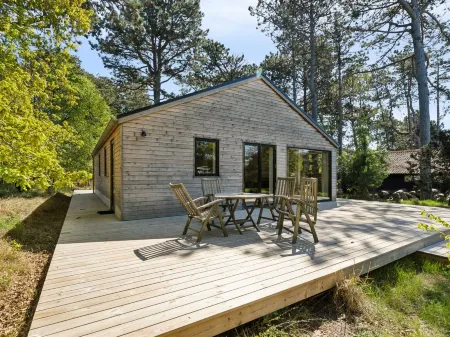 "Dagino" - 200m from the sea Отели в г. Нюкёбинг