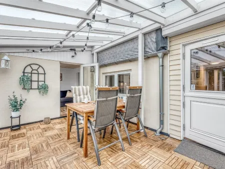 "Anneke" - 1.3km from the sea