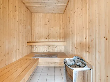 "Ferdine" - 1.5km from the Sea Отели в г. Фанё