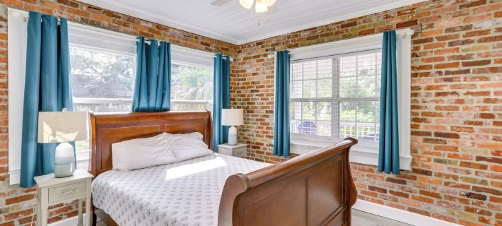 2 Mi to Mashes Sands Beach: Quiet Home w/ Dock! Hotels in Wakulla County