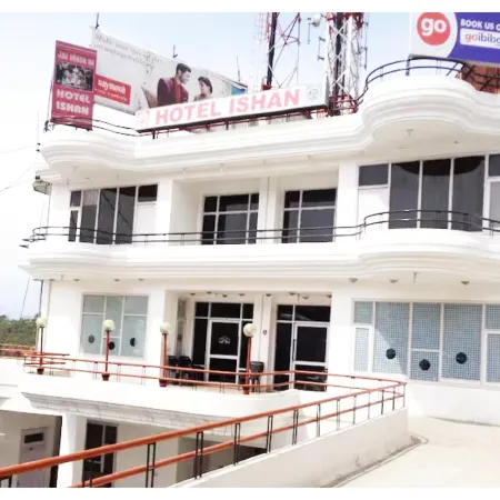 Goroomgo Hotel Ishan Katra