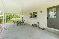 Beautiful Georgia Farmhouse Rental w/ Patio